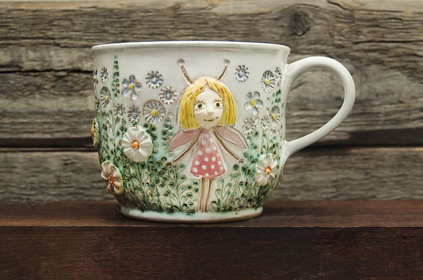 Meadow embossed cup (large)