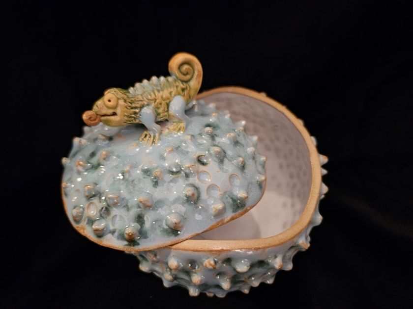 Chameleon Jar