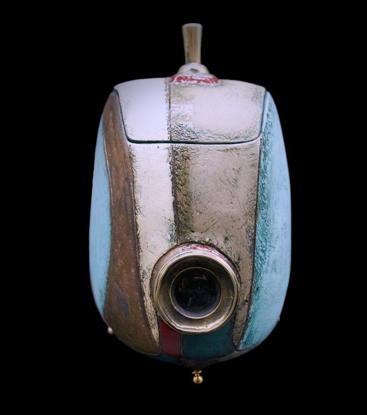 Keramikkamera mit antiken Details