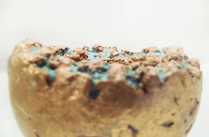 Ceramic Golden textured bowl