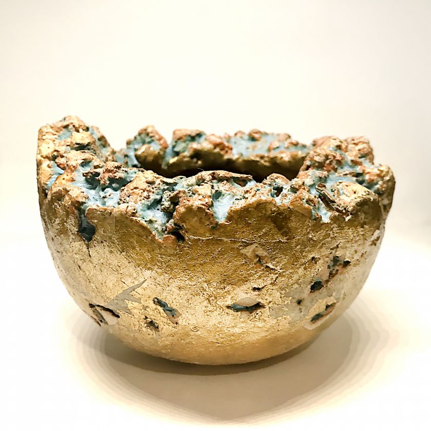 Ceramic Golden textured bowl