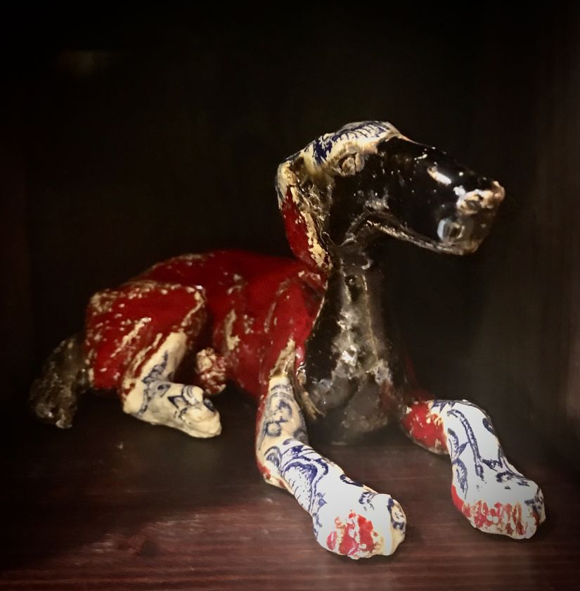 Dog statues with recycled ceramic