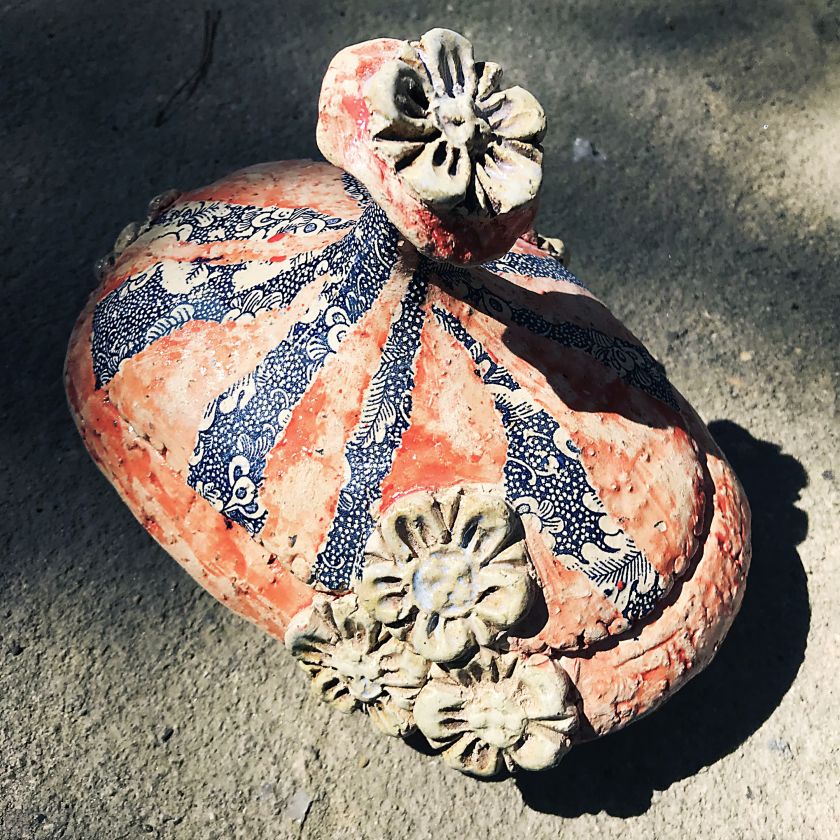 Ceramic decorative box