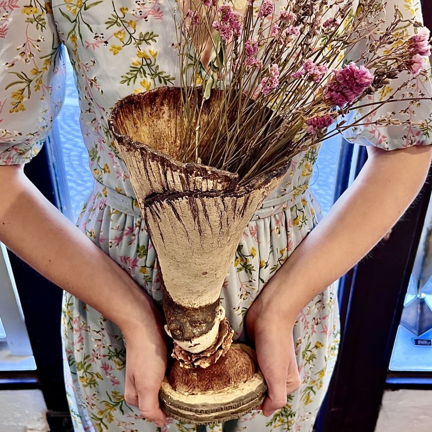 Ceramic vase Open Mind - small