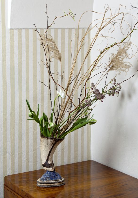 Ceramic vase Open Mind - small