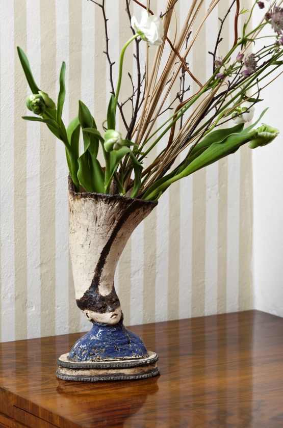 Ceramic vase Open Mind - small