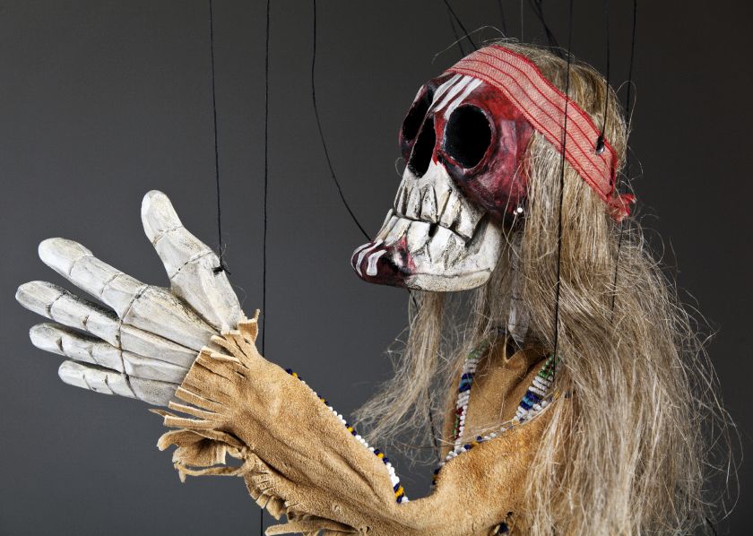 Wooden statue - Sitting Bull