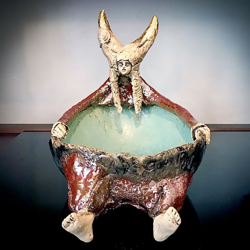 Ceramic bowl - Bathing prince