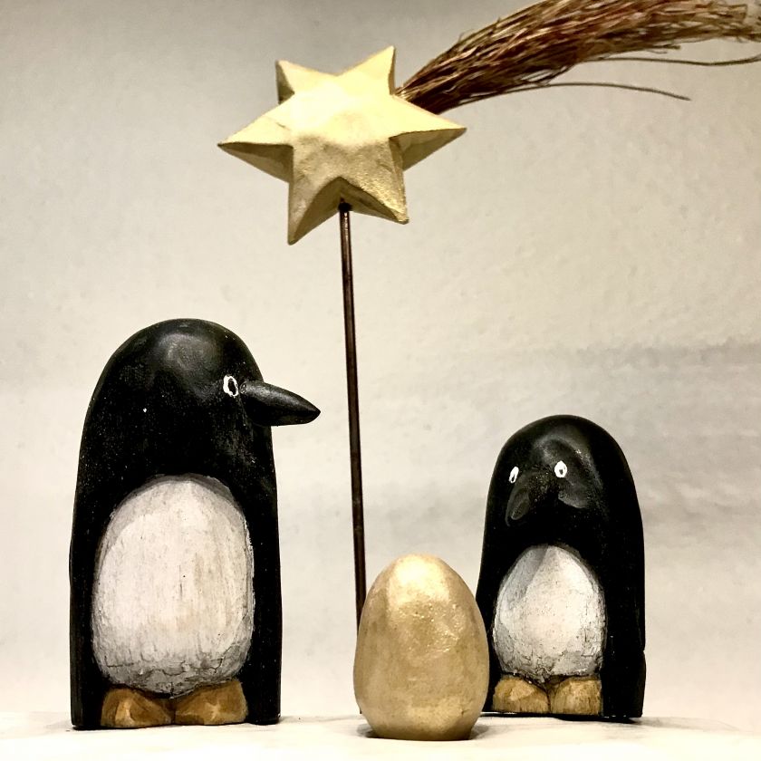 Holzkrippe Pinguine - Goldene Eier