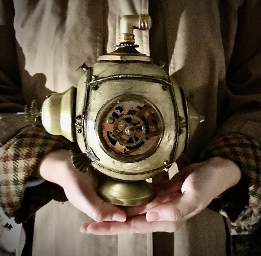Goldene Steampunk Uhr Nautilus - groß