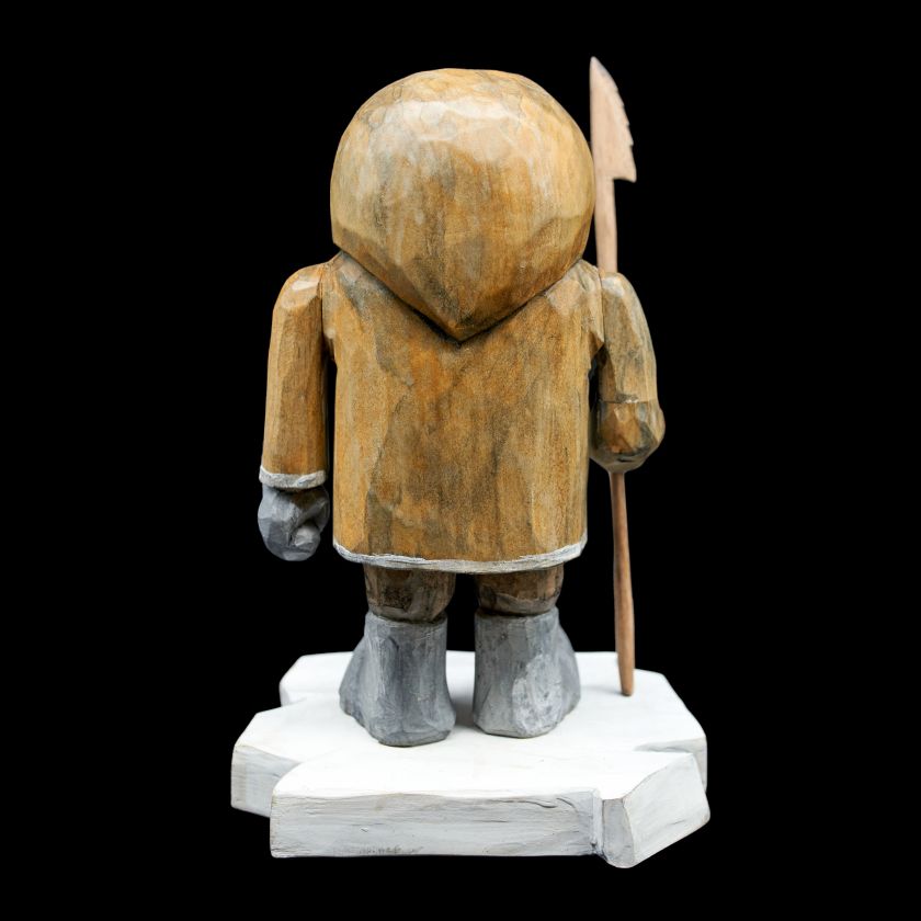 Titan Tornasuk - wooden statue
