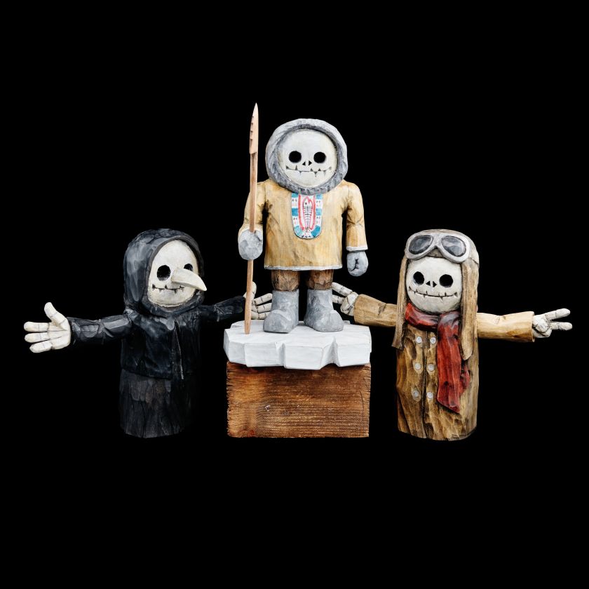 Titan Tornasuk - wooden statue