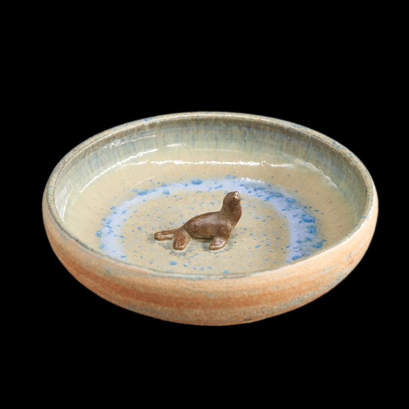 Ceramic Bird bath with animal - medium