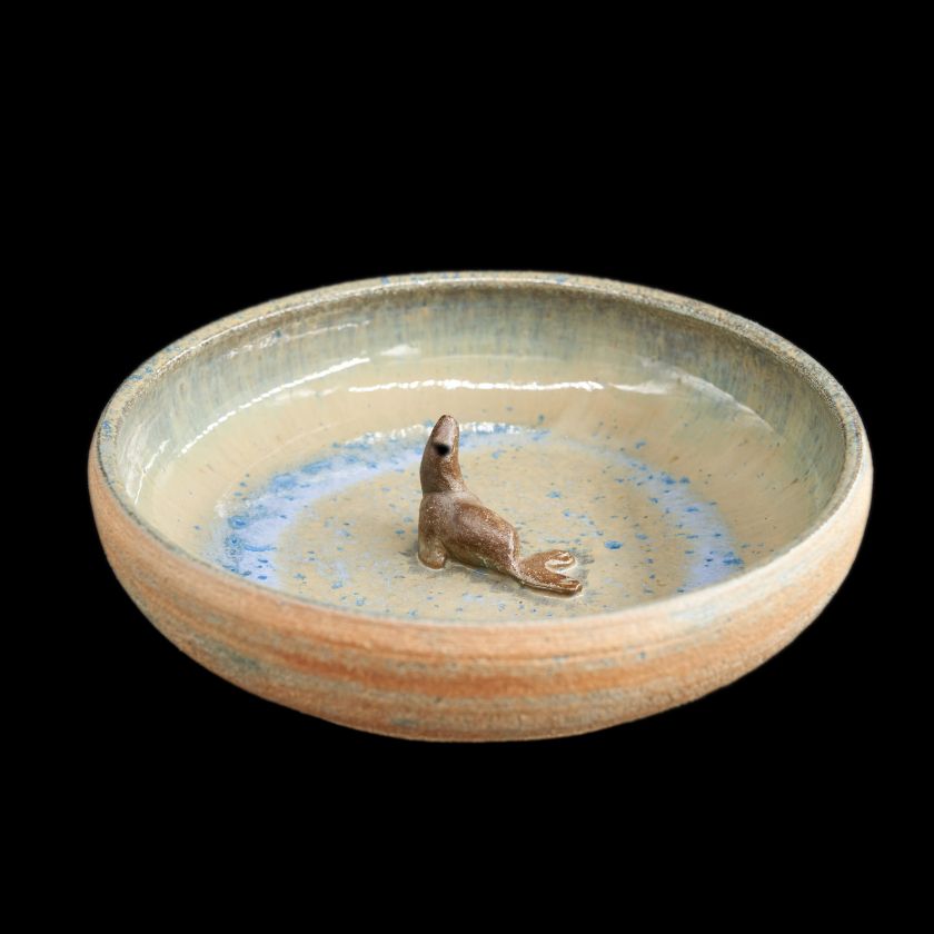 Ceramic Bird bath with animal - medium