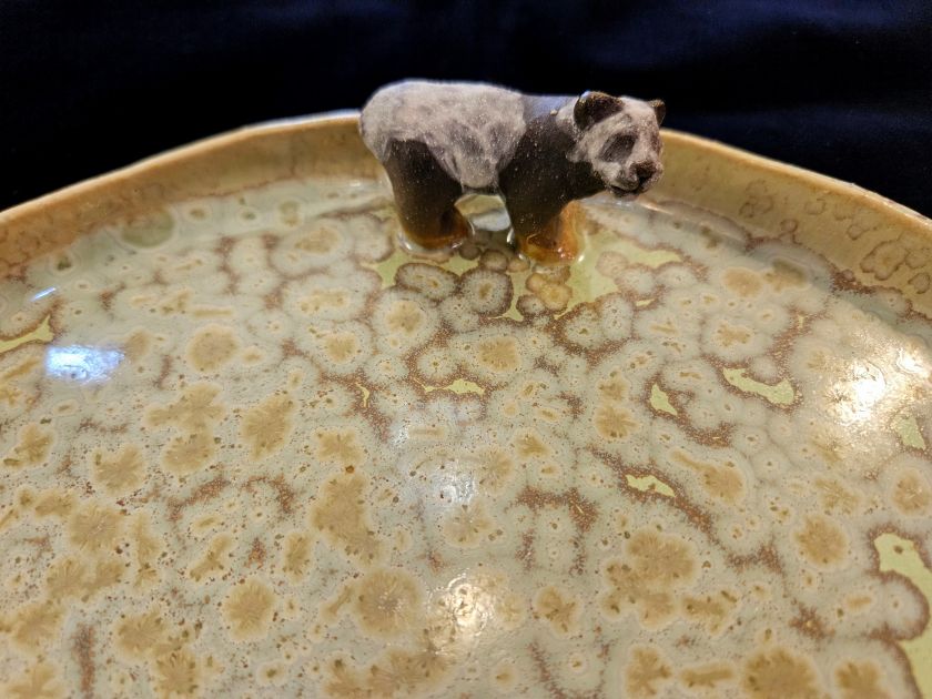 Ceramic plate with animal - flat