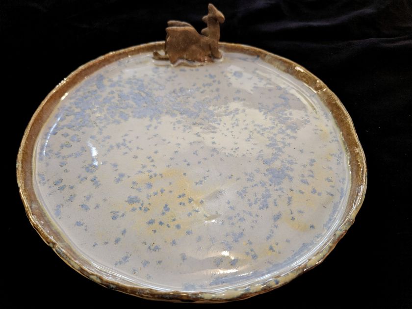 Ceramic plate with animal - flat