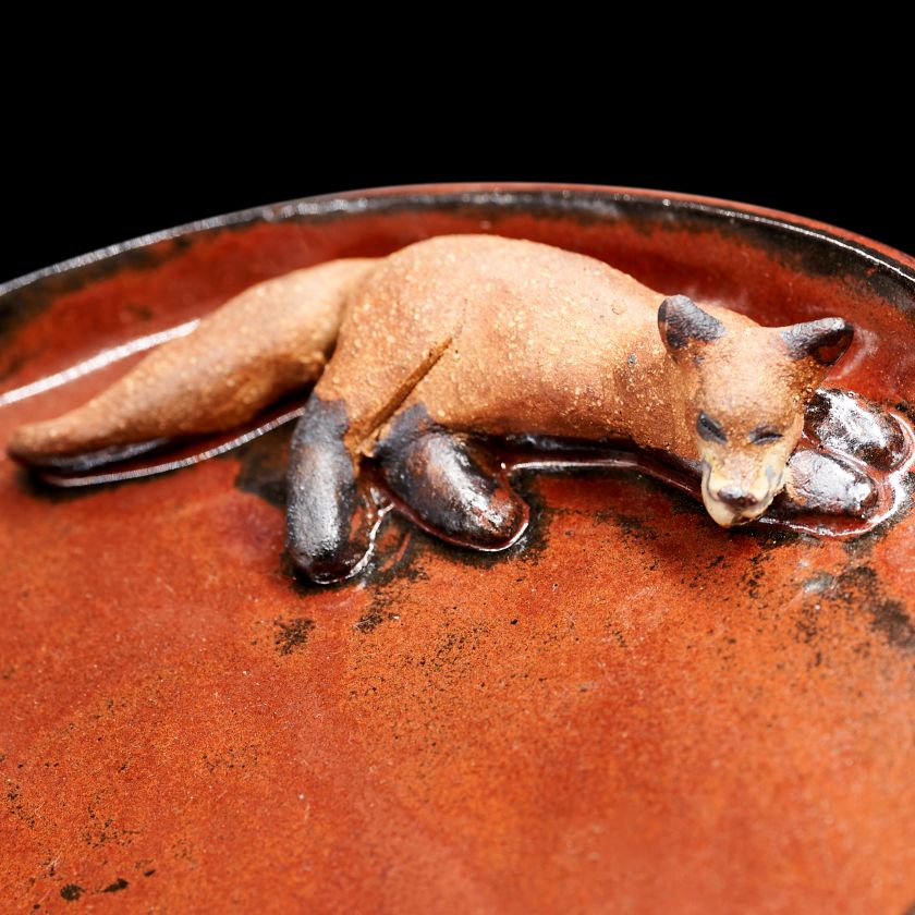 Ceramic plate with animal - flat