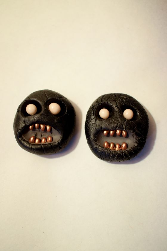 Monster Fridge Magnet - with glowing eyes