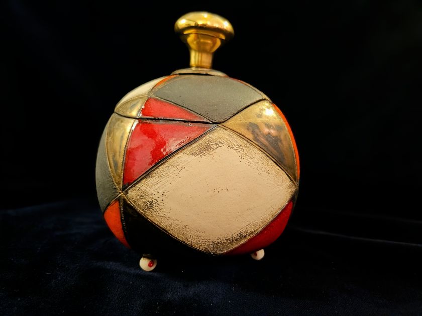 Sugar bowl