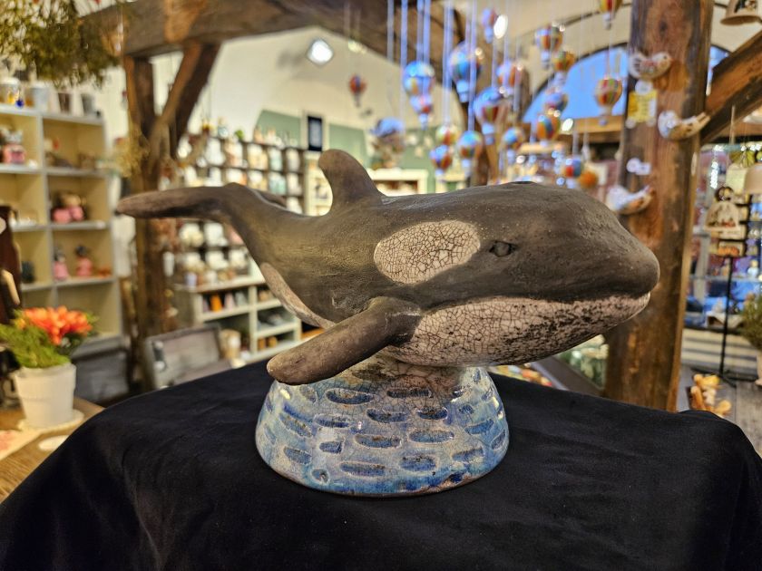 Keramická socha - kosatka