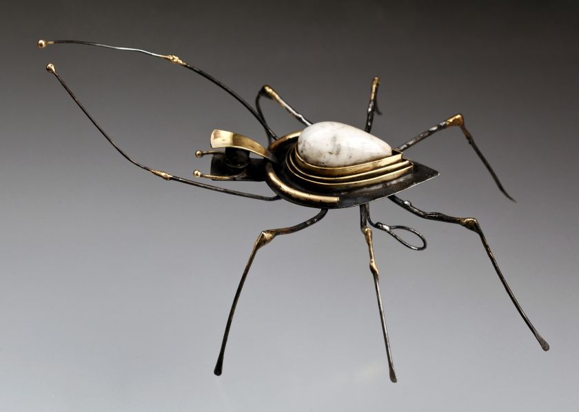 Spider with semi-precious stone