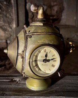 Nautilus Steampunk Clock - Gold (large)