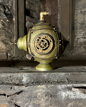 Nautilus Steampunk Clock - Gold (large)