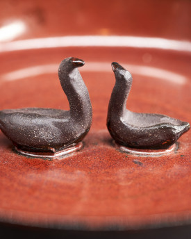 Ceramic Bird bath with animal - medium
