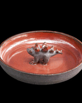 Ceramic Bird bath with animal - medium