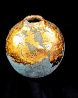 Runde Vase mit gold