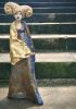 foto: Keramická socha Zlatá dáma