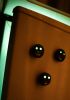 foto: Magnet na lednici - Příšerka se svítícíma očima