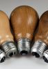 foto: Wooden lightbulbs